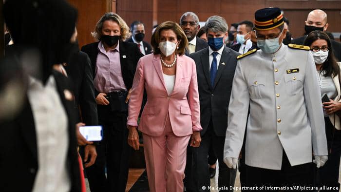 Pelosi&nbsp;Tayvandan ayrıldı:&nbsp;ÇİN ABŞ-ı hərbi güclə hədələyib, adanı mühasirəyə alıb -&nbsp;AÇIQLAMALAR (YENİLƏNİB)