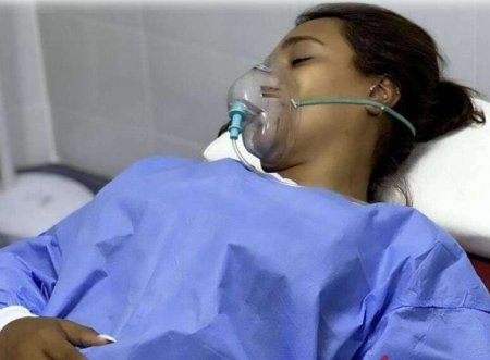 Məşhur müğənni xəstəxanaya yerləşdirilib:&nbsp;"Nə olduğunu anlamadıq, anidən yıxıldı"
