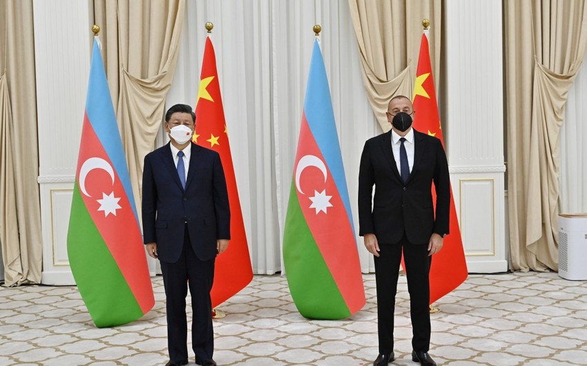 Prezident İlham Əliyev Səmərqənddə Çin lideri ilə görüşüb: "Biz əlaqələrimizin strateji səviyyədə hərtərəfli inkişafını dəstəkləyirik&rdquo;&nbsp;- FOTOLAR