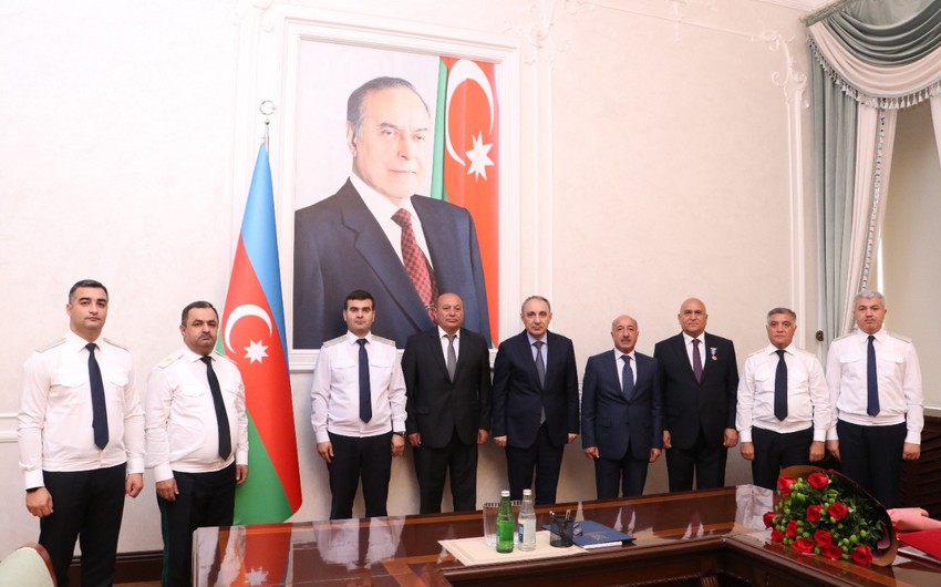 Kamran Əliyev bu şəxsləri təqaüdə göndərdi - SİYAHI/FOTO