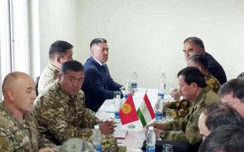 Qırğızıstanla Tacikistan yenə atəşkəsə razılaşdı: protokol imzalanıb