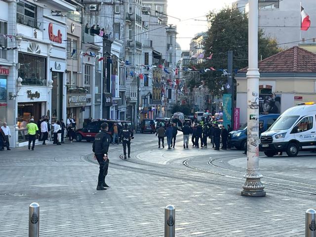 İstanbulun məşhur meydanında dəhşətli terror&nbsp;- 6 nəfər ölüb, 81&nbsp;yaralı var, 46 nəfər tutulub - FOTOLAR (Yenilənir)