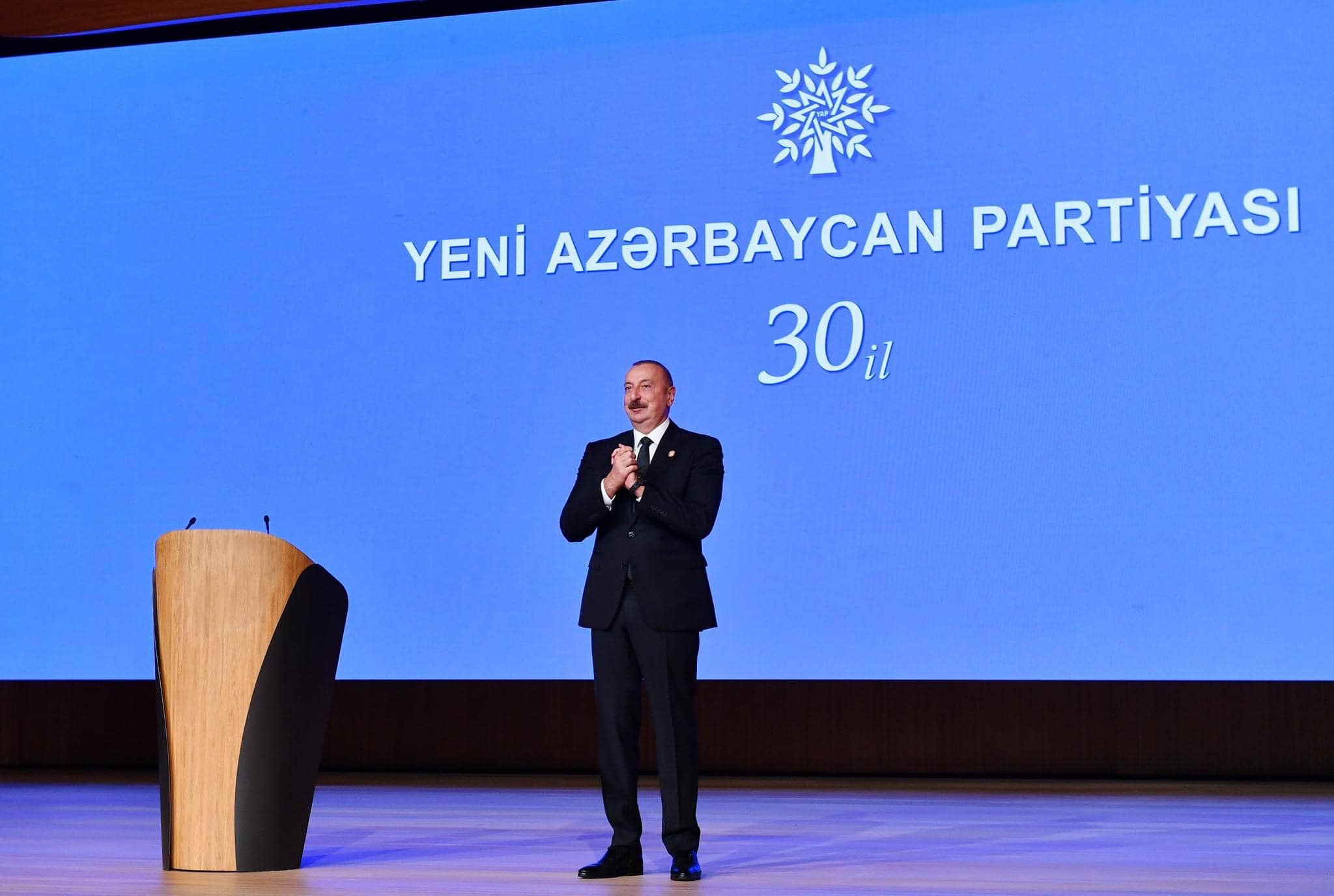 Prezident İlham Əliyev YAP-ın yubileyində maraqlı mesajlar verdi: "Onlar bir-birinə bacı&nbsp;deyirlər" - Çıxışın TAM MƏTNİ (VİDEO/FOTOLAR)