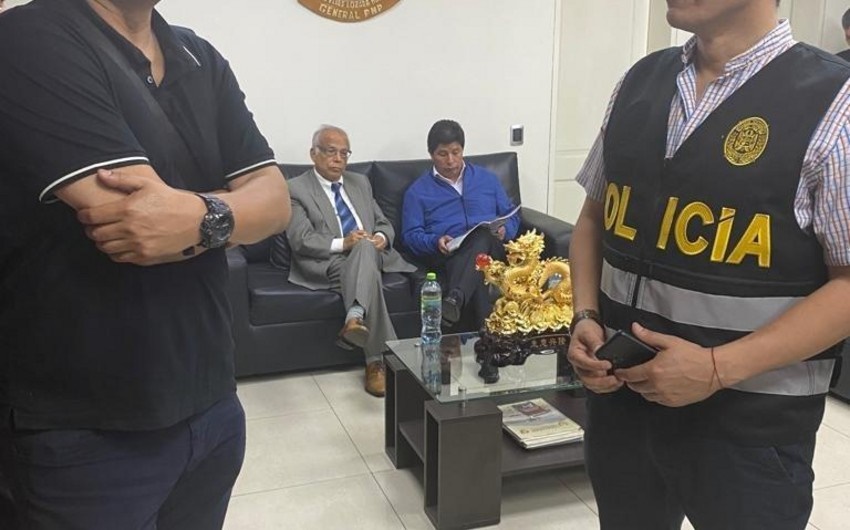 Peru polisi&nbsp;ölkə&nbsp;prezidentini həbs edib - FOTO