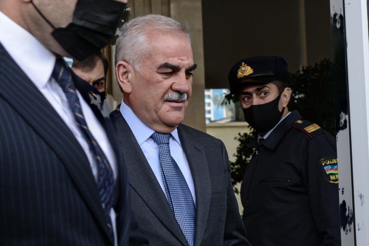 "Guya universiteti 301 min manata satmışam, reallıqda isə..." - Keçmiş rektor&nbsp;Vasif Talıbovu mülkünü ələ keçirməkdə ittiham edir