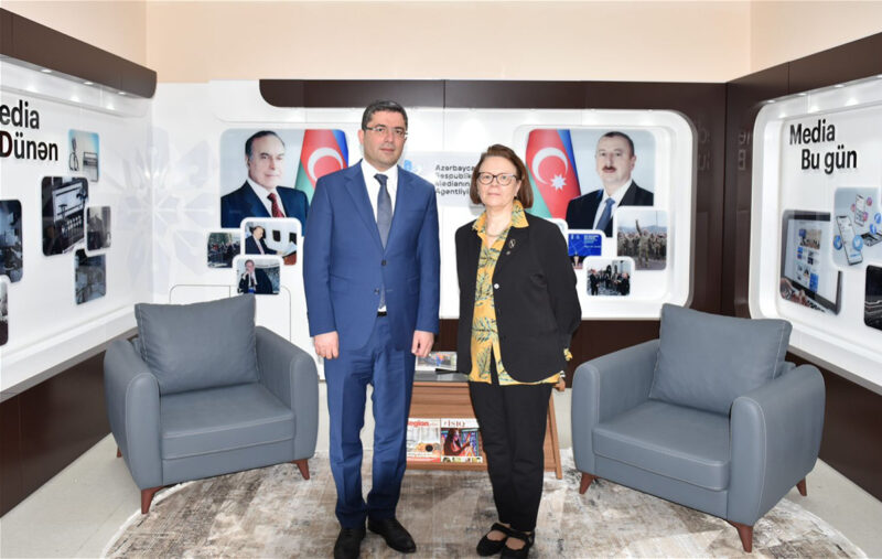 Əhməd İsmayılov səfirlə görüşüb