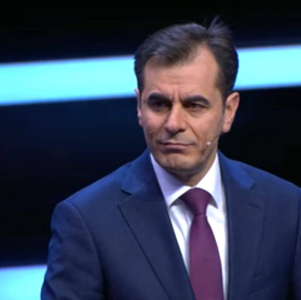 Saakaşvilinin ürəkdağlayan halı: Qərb niyə onu satdı?