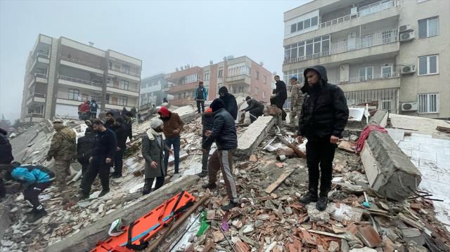 Türkiyəyə düşmən münasibətdə olan ölkələr də yardım mesajı verdi: "Səfərbərik, hər şeyə hazırıq"