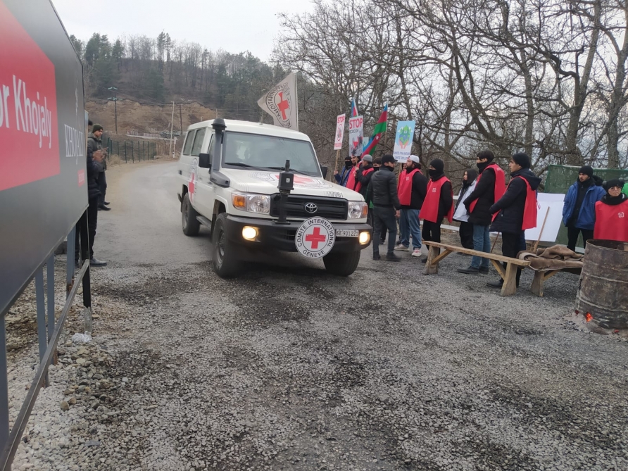 LAÇIN YOLUNDAKI AKSİYADAN 100&nbsp;GÜN ÖTÜR - Qızıl Xaç Komitəsinin 16, sülhməramlıların&nbsp;isə 69 maşını maneəsiz hərəkət&nbsp;edib (Yenilənib)