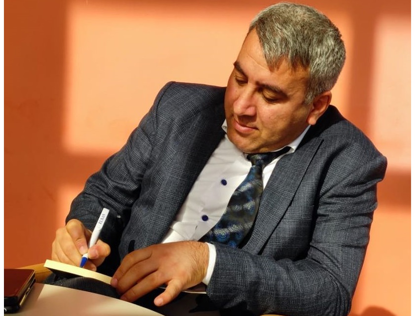 Yuxarılara deyin ki, Əzrayıl gəlir...