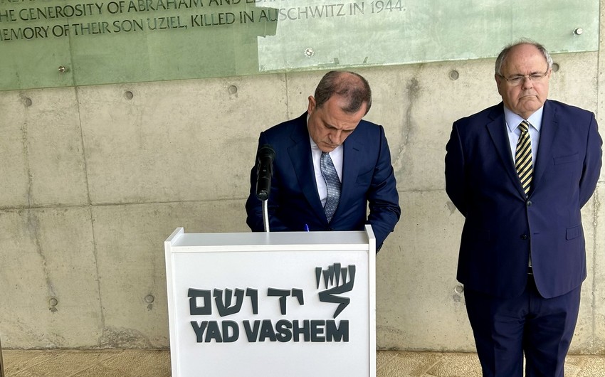 Ceyhun Bayramov Holokost qurbanlarının xatirəsinə ucaldılan kompleksi&nbsp;ziyarət edib