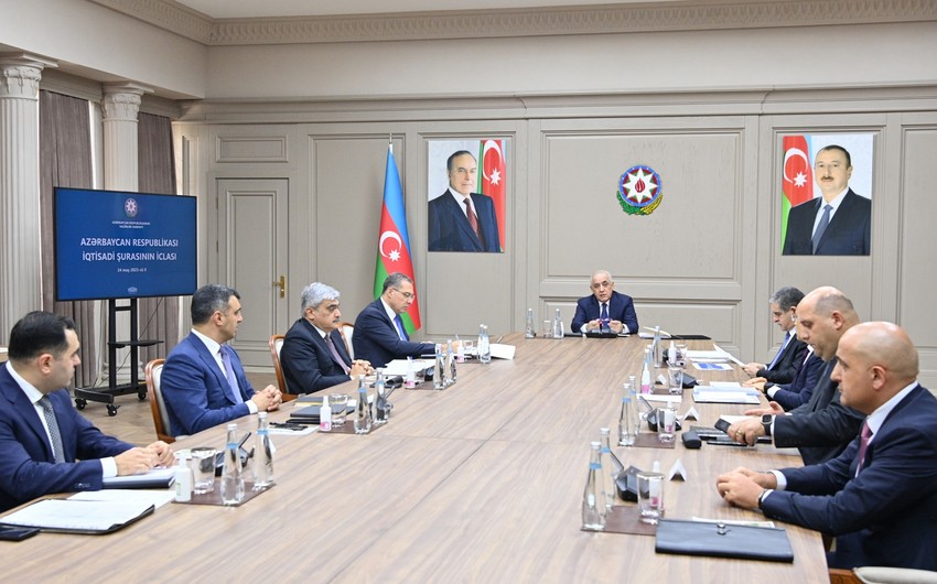 Əli Əsədov hökumətin iqtisadi blokunu topladı: nələr müzakirə olunub?