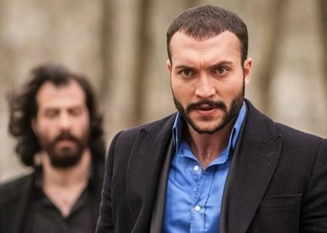 &ldquo;Kurtlar Vadisi&rdquo;nin Pusat"ı yeməkxana biznesinə keçdi - FOTOLAR