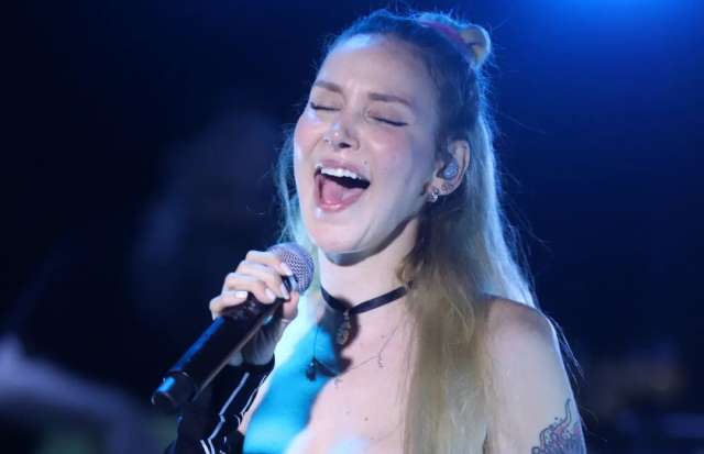 Müğənninin 2 il əvvəlki paylaşımı başına bəla oldu - Konserti ləğv edildi