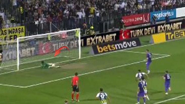 "Fənərbağça"nın qolkiperi komandadan ayrılır