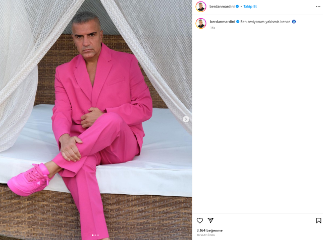 "Səs salmayın, uşaq ağlayır" - Məşhur müğənni&nbsp;bu fotolarına görə lağa qoyuldu (FOTOLAR)