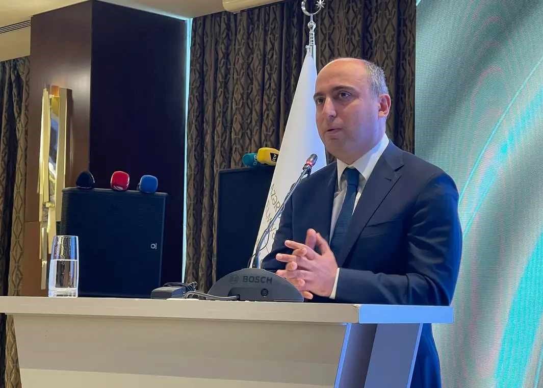 Emin Əmrullayevdən növbəti ixtisar anonsu:&nbsp;"Məqsədimiz kimisə qınamaq və ya pis vəziyyətdə qoymaq deyil"