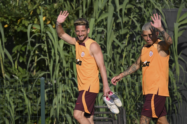 "Qalatasaray"ın 37 yaşlı məşhur oyunçusu komandadan ayrılır