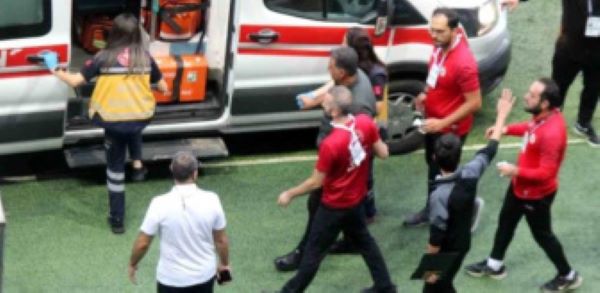 Baş məşqçinin stadionda səhhəti qəfil pisləşdi