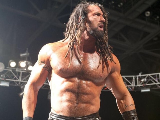 Cinsiyyətini dəyişən əfsanəvi WWE güləşçisi bu günə düşdü - FOTOLAR