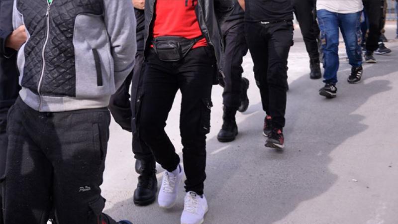 Türkiyədə daha bir bələdiyyədə əməliyyat: 20 nəfər saxlanıldı