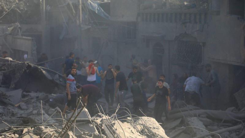 Qəzzanın şimalında məktəb və ev vurulub - Ölən və yaralananlar var