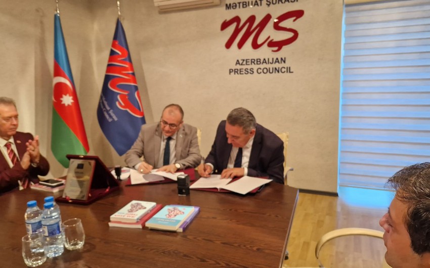 Mətbuat Şurası ilə Kərkük Kültur Dərnəyi arasında Əməkdaşlıq Memorandumu imzalanıb