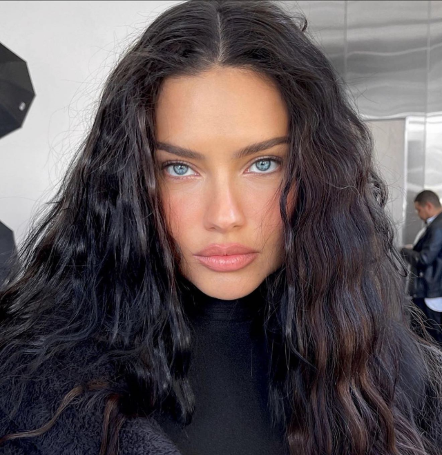 Məşhur model özünü inanılmaz dərəcədə dəyişdirib - FOTOLAR