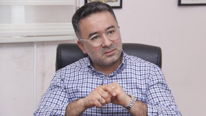 Tahir İmanov: "İndi baxın, görün ki, televiziya hansı müğənnilərin təbliğini aparır" - VİDEO