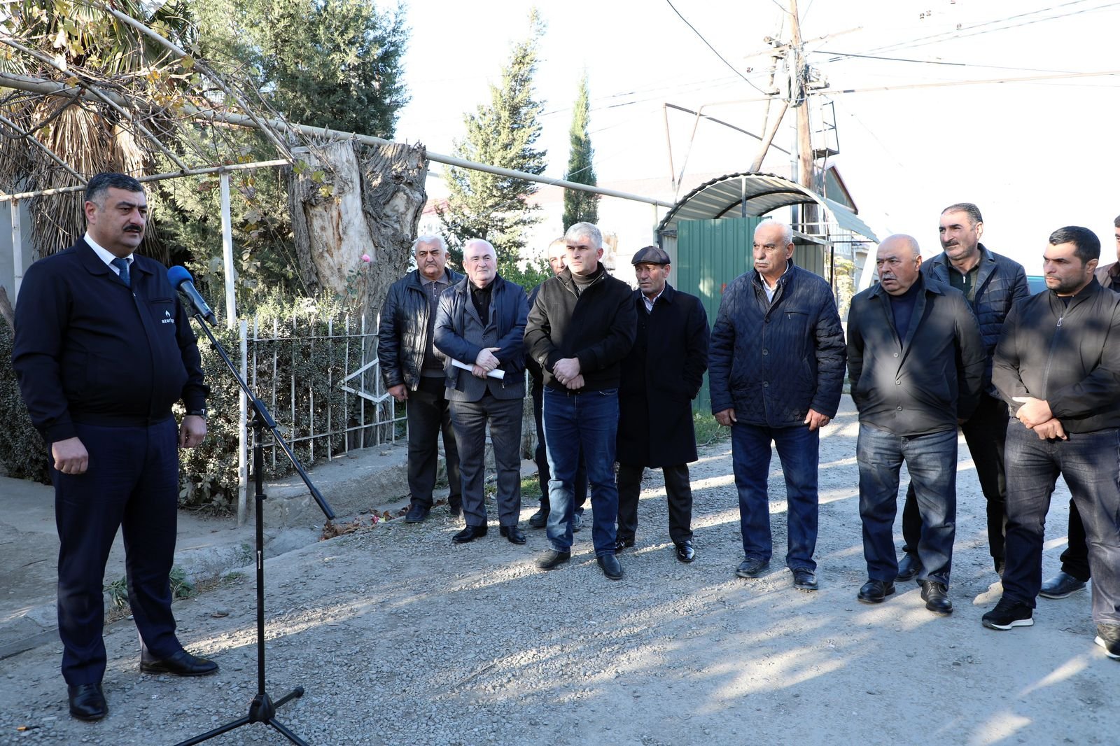 Razı olan, narazı qalan sahibkarlar "Açıq mikrofon"da - FOTOLAR