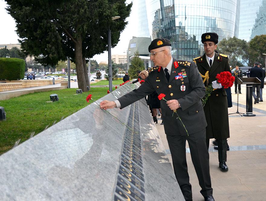 Türkiyə ordusunun generalı Bakıya gəlib - MN-də görüş olub (FOTO)
