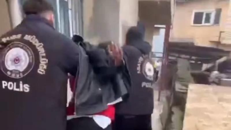 İstanbulda kriminal avtoritetin dəstəsinə qarşı əməliyyat: 29 nəfər tutulub