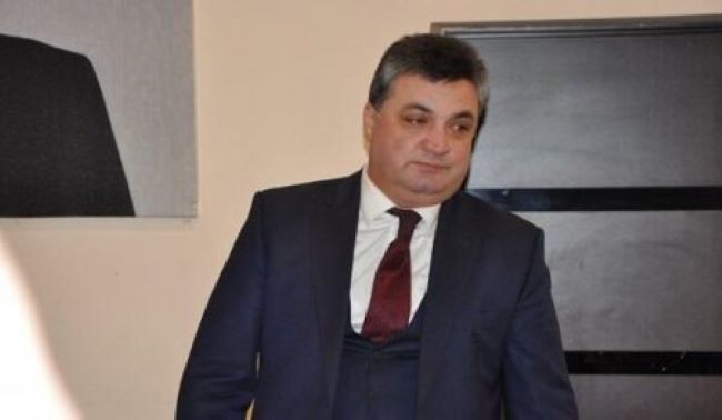 Namiq Mənanın qızı, kürəkəni və nəvəsinin olduğu maşın qayadan yuvarlanıb - VİDEO
