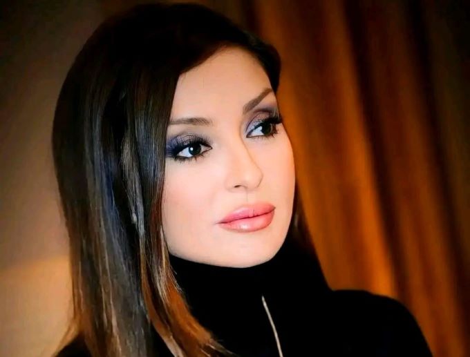 Mehriban Əliyevadan Milli Qurtuluş Günü ilə bağlı mesaj - FOTOLAR