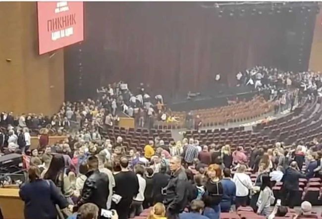 MOSKVADA KONSERTDƏ AVTOMATLI ŞƏXSLƏR DƏHŞƏT SAÇDI: 137&nbsp;nəfər ölüb, yaralılar və həbs olunanlar var - Açıqlamalar (VİDEO) - Yenilənib