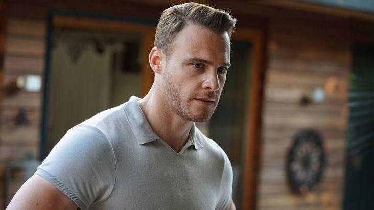 Türk aktyor COVİD-ə yoluxub - Filmin çəkilişi təxirə salınıb