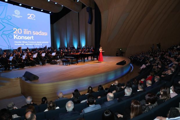 Heydər Əliyev Mərkəzində &ldquo;20 ilin sədası&rdquo; adlı konsert proqramı&nbsp; keçiirlib - FOTOLAR