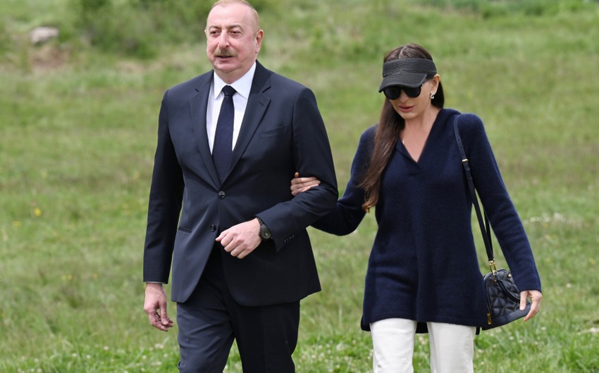 PREZİDENT ŞUŞADA &ldquo;XARIBÜLBÜL&rdquo; FESTİVALINDA: "Şuşa, eyni zamanda, qəhrəmanlıq rəmzidir" - ÇIXIŞ&nbsp;+ Maraqlı FOTOLAR (YENİLƏNİB)