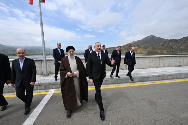İLHAM ƏLİYEVLƏ RƏİSİ SƏRHƏDDƏ BİR ARAYA GƏLDİ: "Heç kim bizim aramıza girə bilməz" - Hidroqovşaqların açılışı oldu (FOTOLAR) -Yenilənir