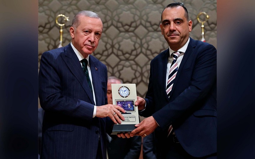 Ərdoğan "Haber Global"a&nbsp; "İlin xəbər kanalı" mükafatını&nbsp;verib