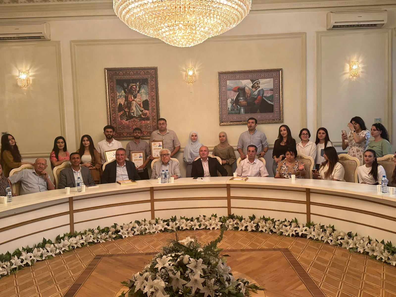 &ldquo;Vaqif Səmədoğlu 85&rdquo; Poeziya müsabiqəsinin mükafatlandırma mərasimi keçirilib - FOTOLAR