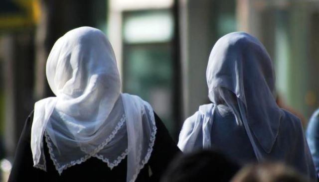 Tacikistanda "Hicab" və dini bayramlarla bağlı qadağa qüvvəyə mindi - Ağır cəzalar olacaq
