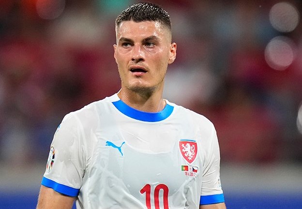 Patrik Şik "Bayer Leverkuzen"lə müqaviləsini uzadıb