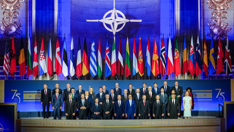 NATO Sammiti başlayıb: "Bu, təkcə Putinin qələbəsi olmayacaq..." &nbsp;- "Ən böyük risk Rusiyanın Ukraynada qalib gəlməsi olar" (FOTO)