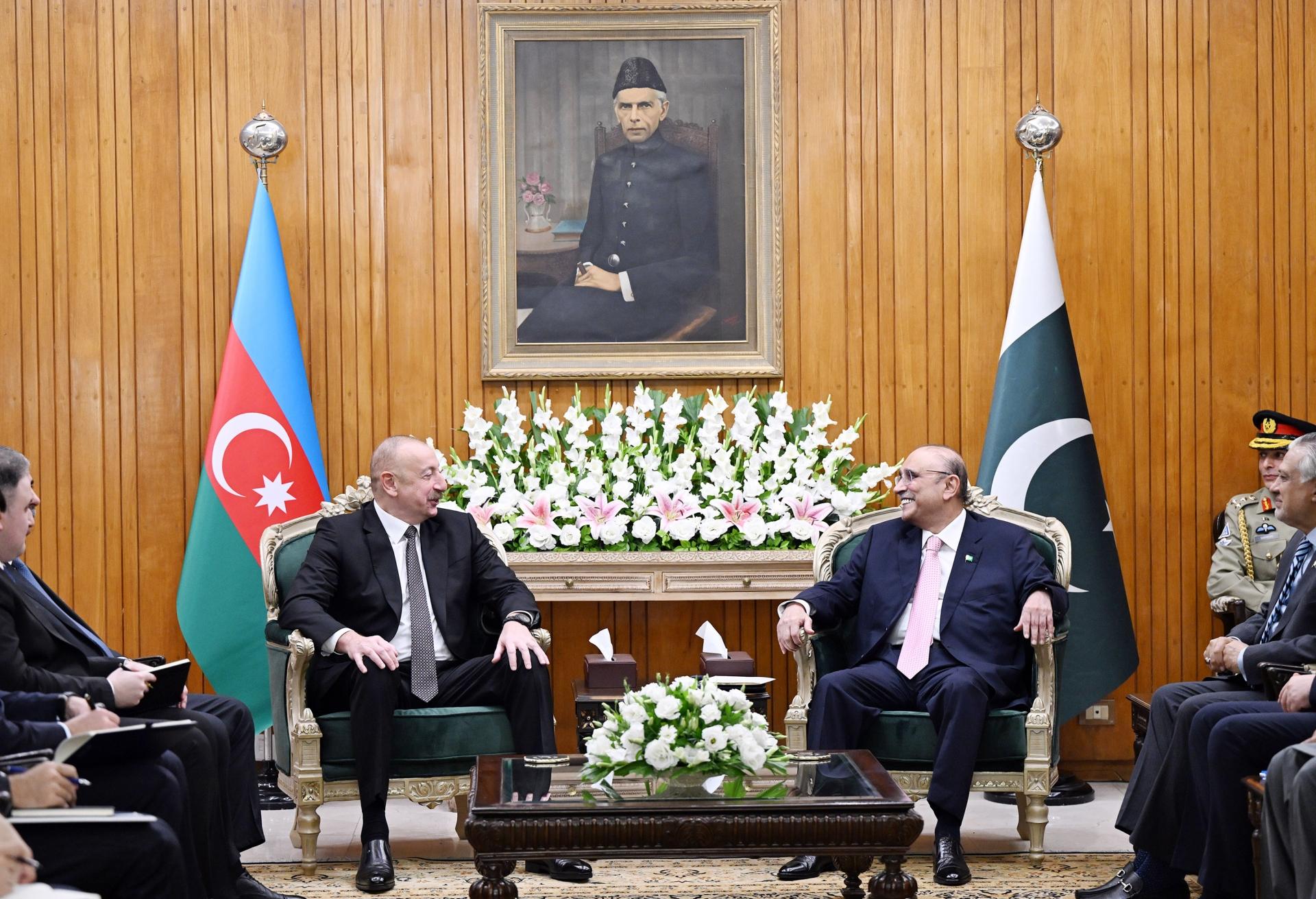 İlham Əliyev&nbsp;Pakistan Prezidenti ilə geniş tərkibdə görüşüb - İslamabadda Müzakirə (FOTOLAR)