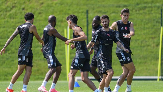 "Beşiktaş" Çer Ndour ilə yollarını ayırıb