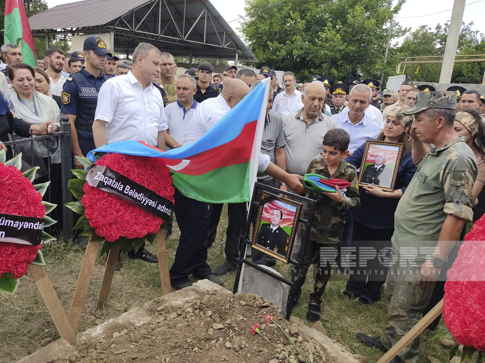 Kəlbəcərdə həlak olan hərbçi dəfn edilib - FOTOLAR (Yenilənib)