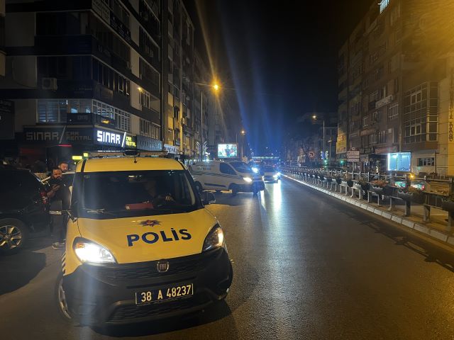 Vəkil intihar edib, yoxsa... - 40 yaşlı hüquqşünas ofisdə başından vurulub