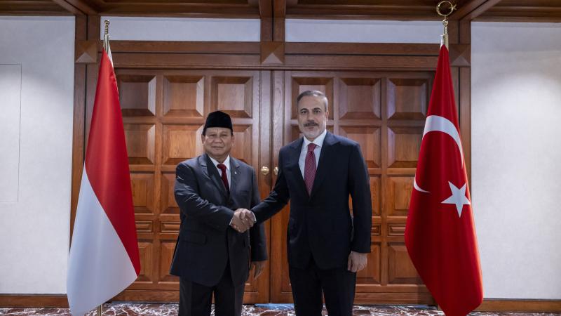 Hakan Fidan İndoneziya prezidenti&nbsp;ilə görüşüb