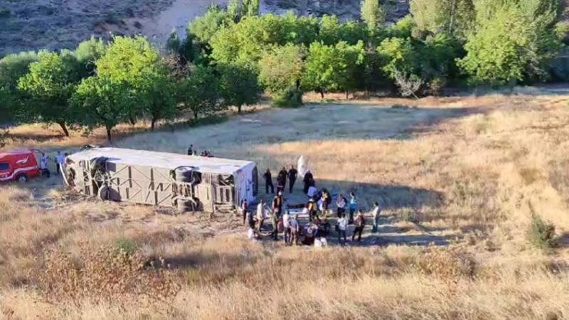 Türkiyədə sərnişin avtobusu qəzaya uğrayıb - 22&nbsp;yaralı var